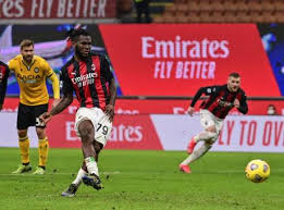 La roma acciuffa il pari, niente fuga per il milan marcatori: Rmlrfaa3v4mrcm