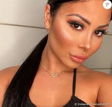 Julia paredes l'avoue fièrement : Maeva Ghennam Avant Apres Chirurgie Julia Paredes Avant Apres La Chirurgie Esthetique Purebreak C Est La Consecration Pour Maeva Ghennam Juli Dimatteo