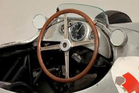 Fangio S 1954 Mercedes Benz Silver Arrow Becomes World S Most Expensive Car Manuel Fangio Mercedes Tatuajes De Carreras