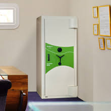 Since 1818, chubb has been supplying locks and safes in various sizes and strengths to governments, banks, commercial businesses and private individuals either in their home or work place. Professional Safes Security Cabinets And Strong Rooms Chubbsafes