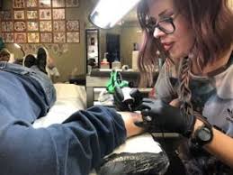 Making a move from omaha, ne to lincoln, ne at berks barbershop will only come down to the shop to a get cut and chop it up with your boy, i am still new to lincoln ne!! Lincoln Tattoo Shop Gives Free Ink To Husker Fans Football Starherald Com