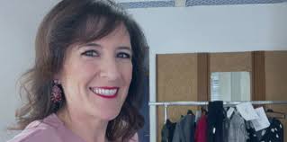 Premio letterario "don Tonino Bello" Stola e grembiule, la giornalista di  Padre Pio TV Paola russo tra i vincitori