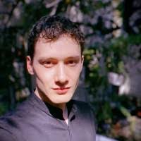 Dante Luna's Instagram, Twitter & Facebook