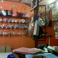 Seiring dengan pertambahan outlet, revenue pada 2007 menembus angka rp1,5 miliar. Kedai Digital Magasin D Artisanat A Sleman