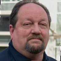 Steven Queen Email & Phone Number