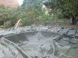 The clay has a low permeability rate which helps prevent tailings water from seeping into the groundwater. Pond Liner Wikipedia
