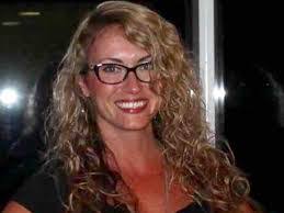 Lorrie Bell's Instagram, Twitter & Facebook