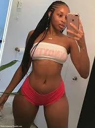 Affamées de sexe, elles deviennent de véritables tigresses insatiables. Les Belle Femme Sexe Facebook