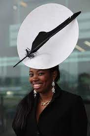 Home Of Weird Pictures Strange Facts Bizarre News And Odd Stuff Royal Ascot Hats Ladies Day Ascot Hats