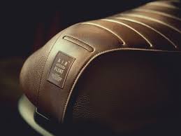 gogoro s performance添新成員主打個性化分眾消費 發燒車訊 cafe racer riding helmets racer