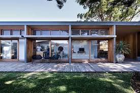 Wenn du in betracht ziehst in einer stadt eine immobilie zu kaufen, dann ist die investitionskraft in australien sehr hoch. Kleines Haus Aus Den 70ern In Australien