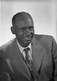 Leonard Stovall's Instagram, Twitter & Facebook