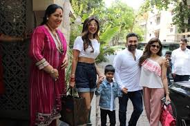 After the divorce, raj married shilpa in 2009. Birthday Girl Shilpa Shetty Celebrates With Husband Raj Kundra Son Viaan And Sister Shamita See Pics Indiatoday