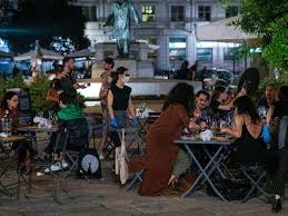 See 6 authoritative translations of discoteca in english with example sentences, phrases and audio pronunciations. Riaperture Decreto Fase 3 Calcetto E Discoteche Non Ripartono Corriere It