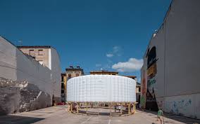 Make social videos in an instant: Kogaa S Circo Aereo Is An Inflatable Ring Shaped Installation For Empty Urban Spaces