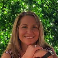 Shawna Williamson's Instagram, Twitter & Facebook