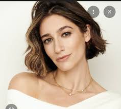 Is the apparent use of people from Murdoch Mysteries in Heartland a CBC  connected thing?