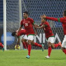 20002 jumlah pemain bola voli dalama.s oranga.7 orangc.6 orangd.dalam permainan sepak bola, berapa jarak. 25 Hal Unik Yang Hanya Ada Di Sepak Bola Indonesia Dualisme Timnas Hingga Tradisi Ziarah Bagian 3 Indonesia Bola Com