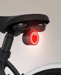 Pin By Becka Hussey On Two Wheels Fahrradbeleuchtung Fahrrad Gadget Fahrrad Fahren
