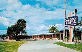 Tides Motel Ft Myers Fl Lileks James Motel Postcards Florida Motel Vacation Places Postcard