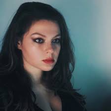 Kim Hetrick (@KimHatTrick)