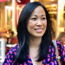 Cara Solomon's Instagram, Twitter & Facebook