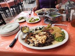 ‏‎restaurante de cocina tradicional con toques de hoy. Ù…Ø·Ø¹Ù… Ø§Ù„Ø¶Ø¨Ø§Ø¨ Ù„Ù„ØªØ§ÙƒÙˆ