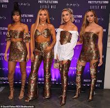 Këngëtarja në të kaluarën ka treguar se çifti mezi po pret të martohet, por planet rreth dasmës kanë mbetur paksa pezull shkaku i angazhimeve të mëdha si pjesë e grupit little mix. Little Mix Star Leigh Anne Pinnock Bestatigt Ihr Engagement Fur Andre Gray Aktuelle Boulevard Nachrichten Und Fotogalerien Zu Stars Sternchen