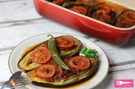 Eine ballaststoffreiche gemüsemahlzeit aus dem ofen, die die halbetagesdosis der vitamine c und b6 deckt. Auberginen Turkischer Art Low Carb Sandras Kochblog