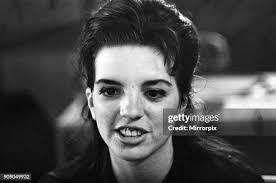 Liza Young's Instagram, Twitter & Facebook