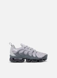 Nike Air Vapormax Plus Men Wolf Grey White Dark Grey Team Orange Graffitishop