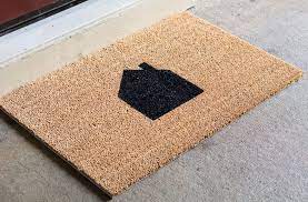 How To Paint A Doormat To Get Gorgeous Results In An Hour Door Mat Diy Custom Diy