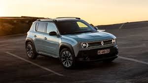 Lizette Scheich - Her Seductive Charm Unmasked