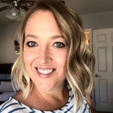 Stacey Ludwig's Instagram, Twitter & Facebook