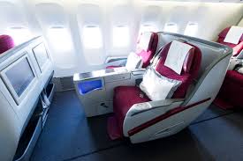 Erleben sie die bekanntesten zielorte der welt mit einer unvergesslichen reise in der weltweit besten business class, ausgezeichnet von den skytrax world airline awards 2019. Review Qatar Airways 777 300er Business Class From Hanoi To Doha