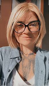 IDC if the 🌎 against my sister just know she ain't alone.