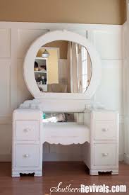 Visit us for the entire source of glamour this vanity set provides. A 1940s Vanity Dresser Mirror Revival Southern Revivals