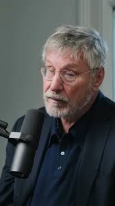 Julio César González