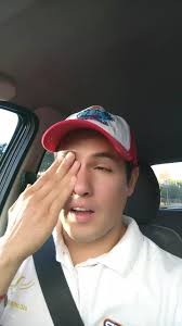 ando viendo con un ojo porq el otro? #jerryggc #muñeco