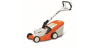 The rma 510 v self propelled lawn mower gives homeowners the performance of a petrol powered mowers without any of the hassles. Stihl Releases A Battery Powered Lawn Mower Packing Plenty Of Power