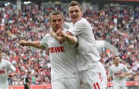 Erst recht nicht, wenn der rheinische rivale aus leverkusen den mund aufreißt. Als Lukas Podolski Bayer Leverkusen Ganz Alleine Abschoss