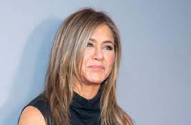 Before his dedication post to jen, the actor had only shared two. Is Jennifer Aniston Really Dating Friends Co Star David Schwimmer
