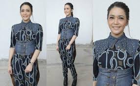 Gluten free desserts at publix : Style Kece Maia Estianty Saat Batik Berpadu Cantik Dengan Denim Beauty Fimela Com