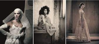 Philippe daverio, hardcover, 576 seiten, 49,99 euro). Pirelli Kalender 2020 Looking For Juliet Prasentiert