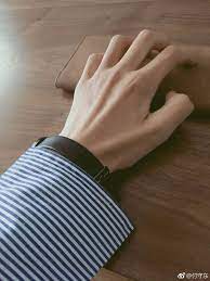 Pin By Dừa On Hands Beautiful Hands Hands Pretty Hands