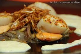 Accompagné de riz, le dos de cabillaud à la sauce safran sera aussi un régal. Poelee De Saint Jacques Sur Fondue D Echalotes Et Sa Creme De Poireaux Peche De Gourmandise