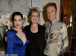 Viewers were left in hysterics as the show's host told the keyboard warriors to. Kate S Couturier And The Sibling Bond That S Been A Wild Inspiration Daily Mail Online