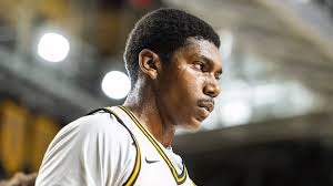 Men's Basketball Corrals Mustangs with 85-82 Win