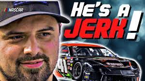 Andrew Grady's Instagram, Twitter & Facebook