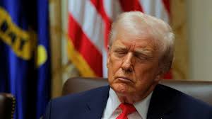 Ông Trump lại ngủ gật | Znews.vn